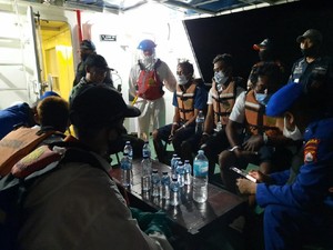 Kapal Nelayan Tenggelam di Selat Sunda, 10 Orang Hilang