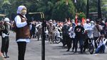 Khofifah Lepas Peserta Baksos New Normal di Malang