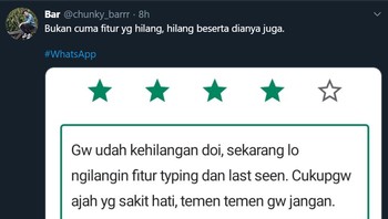 Netizen ini malah curhat di kolom review WhatsApp. Foto: Screenshot Twitter