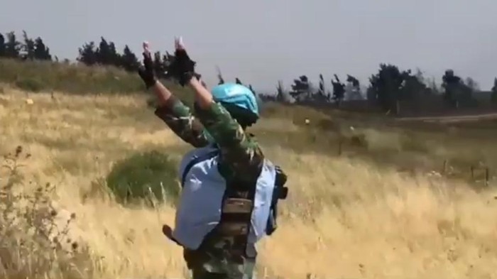 Viral prajurit TNI yang tergabung pasukan perdamaian PBB menghalau tank Israel yang mendekati wilayah Lebanon