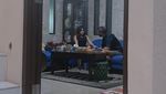 Didi Riyadi dan Ayu Ting Ting Berdua Saja, Ngobrolin Apa Ya?
