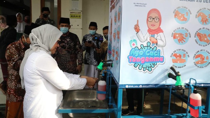 Menaker Ida Fauziyah