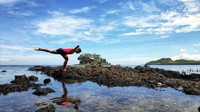 Buat warga yang ingin merasakan sensasi berwisata di tempat yang baru, pantai pasir putih Tappina bisa menjadi salah satu pilihan untuk dikunjungi. (Abdy Febriady/detikcom)