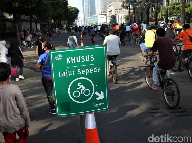 Penampakan Jalur Khusus Sepeda di CFD Bundaran HI