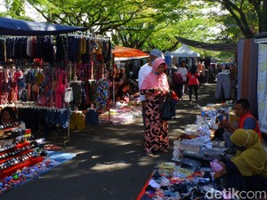 Dua Pasar Minggu di Kota Bandung Kembali Ramai
