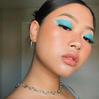 Terlihat jika wanita tersebut punya ketertarikan dengan makeup karena sering unggah selfie dengan riasan unik. Foto: Instagram/Twitter