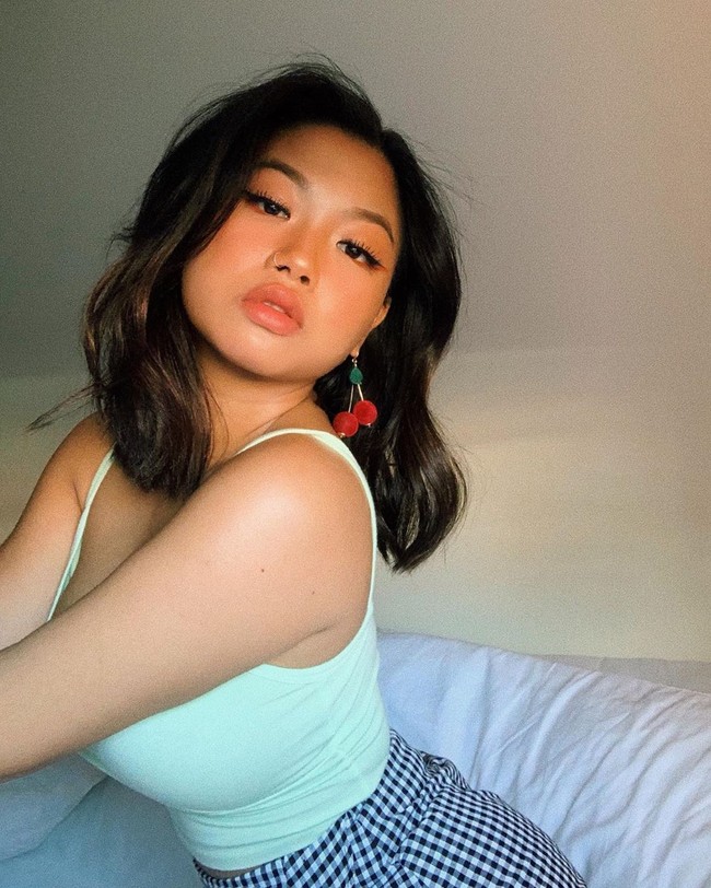 Banyak orang yang penasaran dengan sosok Vanntey Heng tapi sedikit informasi mengenai sosok wanita ini. Di akun Instagram, ia kerap mengunggah OOTD seksi hingga selfie cantik. Foto: Instagram/Twitter