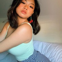 Banyak orang yang penasaran dengan sosok Vanntey Heng tapi sedikit informasi mengenai sosok wanita ini. Di akun Instagram, ia kerap mengunggah OOTD seksi hingga selfie cantik. Foto: Instagram/Twitter