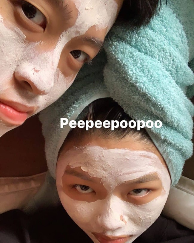 Selain hangout, beberapa waktu lalu Vanttey pun mengunggah foto mereka sedang maskeran bersama. Foto: Instagram/Twitter