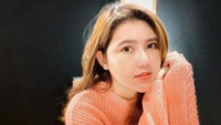 ART Via Vallen sempat menarik perhatian karena sering memakai baju-baju milik majikannya. Foto: Instagram @viavallen