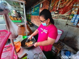 Ini Ayam Geprek Bu Rum yang Autentik dan Legendaris dari Sleman