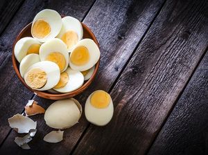 Banyak Makan Telur Bikin Bisulan, Mitos atau Fakta?