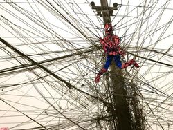 Keren Tapi Bikin Terenyuh, Potret Daerah Perang Berpadu dengan Kartun