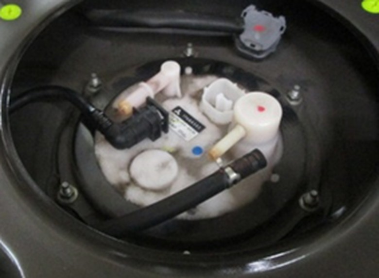 Fuel Pump Mitsubishi Xpander Fuel Pump Mitsubishi Xpander