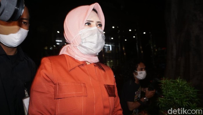 Istri eks Sekretaris Mahkamah Agung (MA) Nurhadi, Tin Zuraida.
