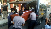 Sementara itu, perwakilan keluarga yang datang ke Semarang untuk serah terima jenazah yakni adik Karyono yang bernama Rohman Budi Santoso. Rohman mengatakan keluarga sudah ikhlas dan menyerahkan kepada kepolisian.