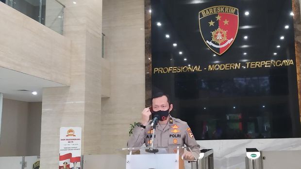Karopenmas Divisi Humas Polri Brigjen Awi Setiyono menjelaskan arahan Kapolri Jenderal Idham Azis, di Mabes Polri, Senin (22/6/2020).