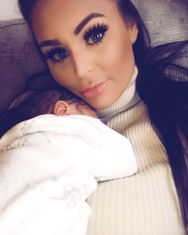 Soal bayinya yang merupakan anak dari pesepak bola, Katy mengaku tidak ingin membicarakan lebih lanjut. Wanita 26 tahun itu mengaku akan menyimpan rapat-rapat kisahnya.  Foto: dok.Instagram @katyjaynemorgan