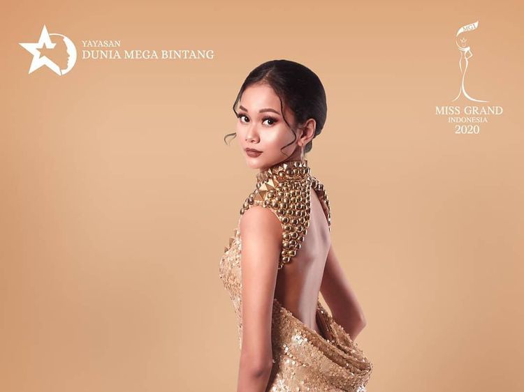 7 Pesona Cantik Kharisma Aura, Juara Miss Grand Indonesia 2020