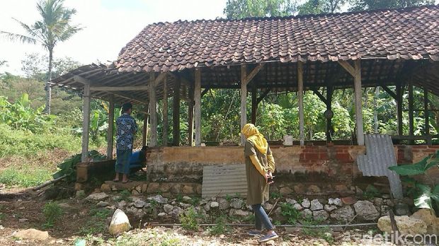Kisah Remaja Yatim Piatu Asal Tulungagung Yang Kini Numpang di Masjid
