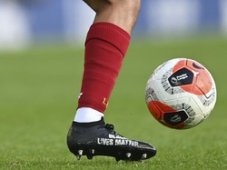 Hingga laga berakhir, tak ada gol tercipta sehingga Liverpool cuma melebarkan jarak poin menjadi 23 di puncak klasemen. AP photo/Shaun Botterill, Pool.