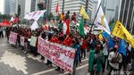 Mahasiswa Geruduk Kemendikbud Tuntut Pemotongan Biaya Kuliah