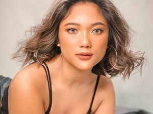 Lagu Cinta Marion Jola yang Lagi Kasmaran dengan Gitarisnya