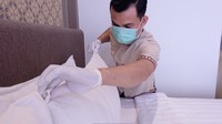 Untuk kamar tamu, penggantian sprei dan duvet tempat tidur, sarung bantal juga dilakukan langsung setelah tamu yang sebelumnya check-out seperti yang memang sudah menjadi standar SOP (dok Parador Hotels & Resort)