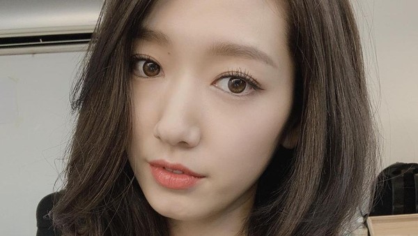 Park Shin Hye dan Deretan Artis Korea yang Menikah Setelah Hamil