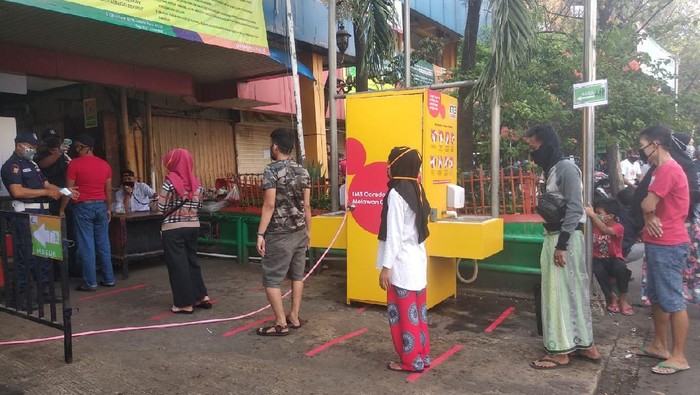 Pasar Kebayoran Lama.