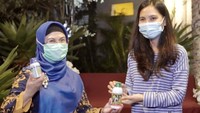 Menanggapi persoalan tersebut, bakal calon walikota Tangsel Siti Nur Azizah mengaku sudah lama berdiskusi dengan aktivis lingkungan. Salah satunya membahas masalah sampah dan masa depan TPA Cipeucang. Hasil dari diskusi tersebut, Azizah berpandangan perlu ada gerakan gotong royong untuk mengatasi persoalan sampah. Tidak bisa dikerjakan oleh pemerintah saja. Masyarakat pun diminta harus terlibat.