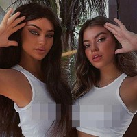 Agar bisa punya ketiak idaman, maka wanita ini mengeditnya hingga sehalus dan sebersih mungkin. Lihat saja, kamu pun sampai tidak bisa menemukan sedikitpun lipatan pada ketiaknya kan? Foto: dok. Bored Panda/eileen_likeacholo