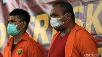 Sebelumnya ditangkap, John Kei masih dalam status bebas bersyarat dari kasus pembunuhan pengusaha Tan Hari Tantono alias Ayung.