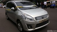 Sebuah mobil Eetiga ikut disita.