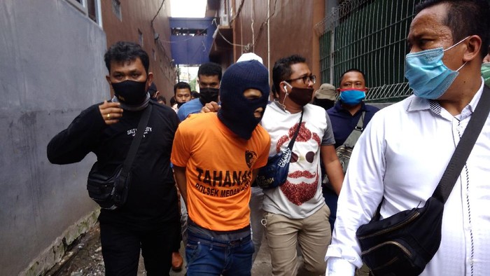 R (30) terduga pelaku pembunuhan 2 anak di Medan (Datuk Haris-detikcom)