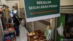Rambu-rambu Protokol COVID-19 Mejeng di Pasar Pesanggrahan