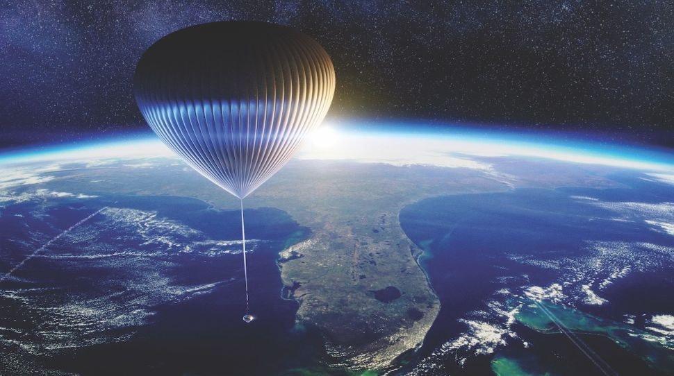 Wisata antariksa memang masih belum terwujud, akan tetapi pilihan alat transportasi menuju ruang hampa kini mulai bertambah dengan kehadiran Spaceship Neptune dari Space Perspective.