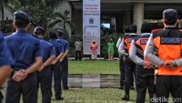 Upacara perdana di masa pandemi COVID-19 tersebut hanya melibatkan 50 peserta.