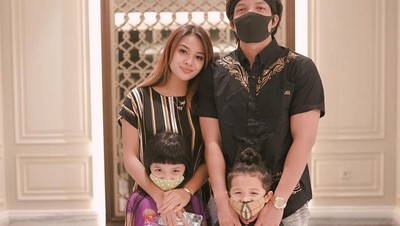 10 Momen Kedekatan Atta Halilintar dan Aurel yang Akan Segera Menikah