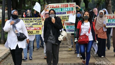 Aturan Zonasi Berdasarkan Usia Menuai Protes Warga