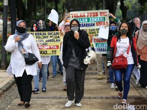 Aturan Zonasi Berdasarkan Usia Menuai Protes Warga