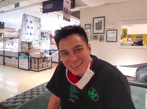baim wong belikan perabotan rumah tangga untuk sopirnya