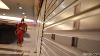 Kepala Dinas Gulkarmat Satriadi Gunawan mengatakan, saat ini pihaknya sedang memprioritaskan sterilisasi di sejumlah pusat keramaian DKI Jakarta, seperti kawasan pasar, rumah ibadah, dan terminal.