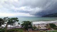 Menara pandang hasil kreativitas pemuda di sana kini jadi obyek wisata. (Syahdan Alamsyah/detikcom)