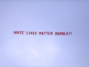Insiden Spanduk Rasisme di Laga Man City Vs Burnley Akan Diusut
