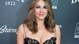 Unggahan Liz Hurley Sebelum Mantan Kekasihnya Bunuh Diri