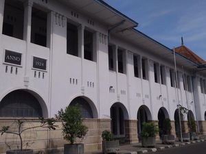 3 Jalur Favorit Bersepeda di Cirebon, Mengelilingi Kota Tua hingga Keraton