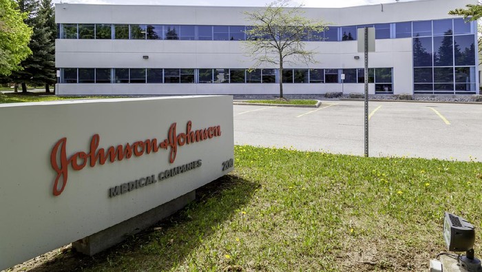 Johnson & Johnson Gedung Johnson & Johnson di Markham, Ontario, Kanada.