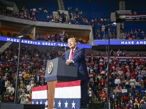 Trump Makin Kerap Dikritik, Bahkan oleh Partai Republik
