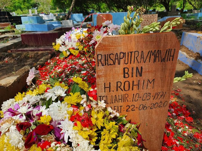 Makam Serda Saputra